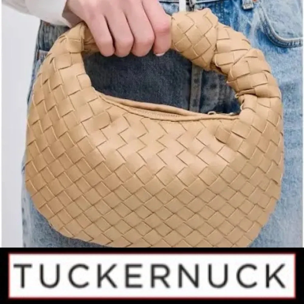 Tuckernuck Urban Expressions tan Tracy bag❤️